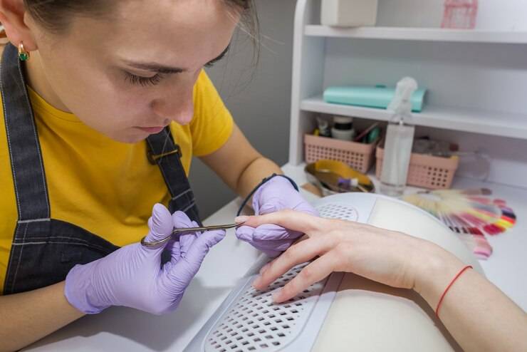 Работа нейл мастера